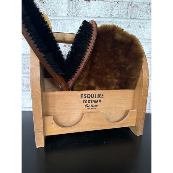 Esquire Footman Deluxe Vintage Shoe Shine Wooden Holder with Multiple Brushes - Picture 6 of 10